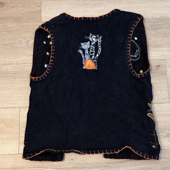 Vintage Cat Themed Black Knit Vest - Picture 7 of 7